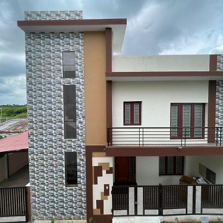 Tiruvannāmalai Doctor'S Homestay מראה חיצוני תמונה