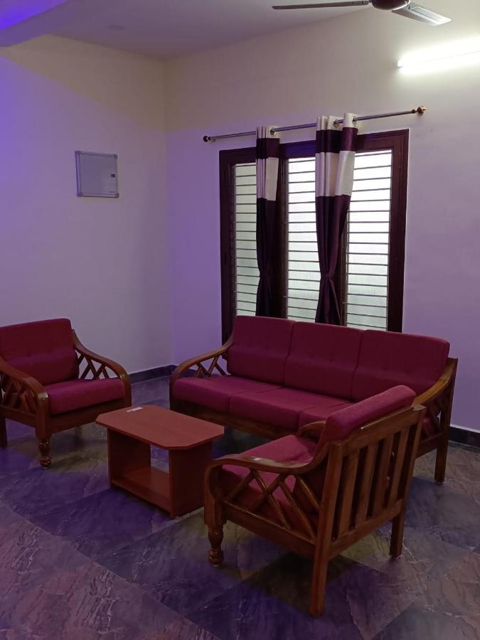 Tiruvannāmalai Doctor'S Homestay מראה חיצוני תמונה