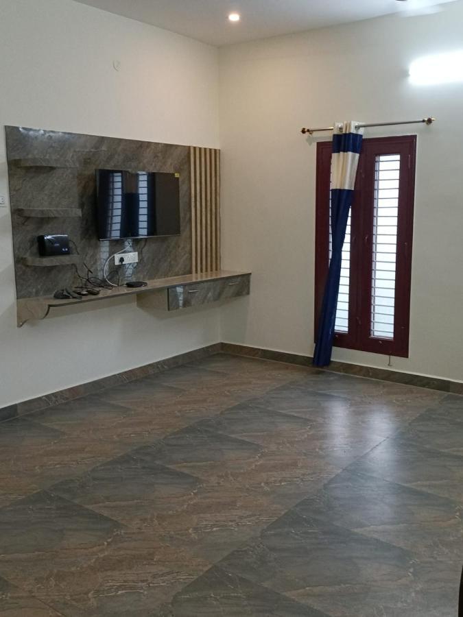 Tiruvannāmalai Doctor'S Homestay מראה חיצוני תמונה